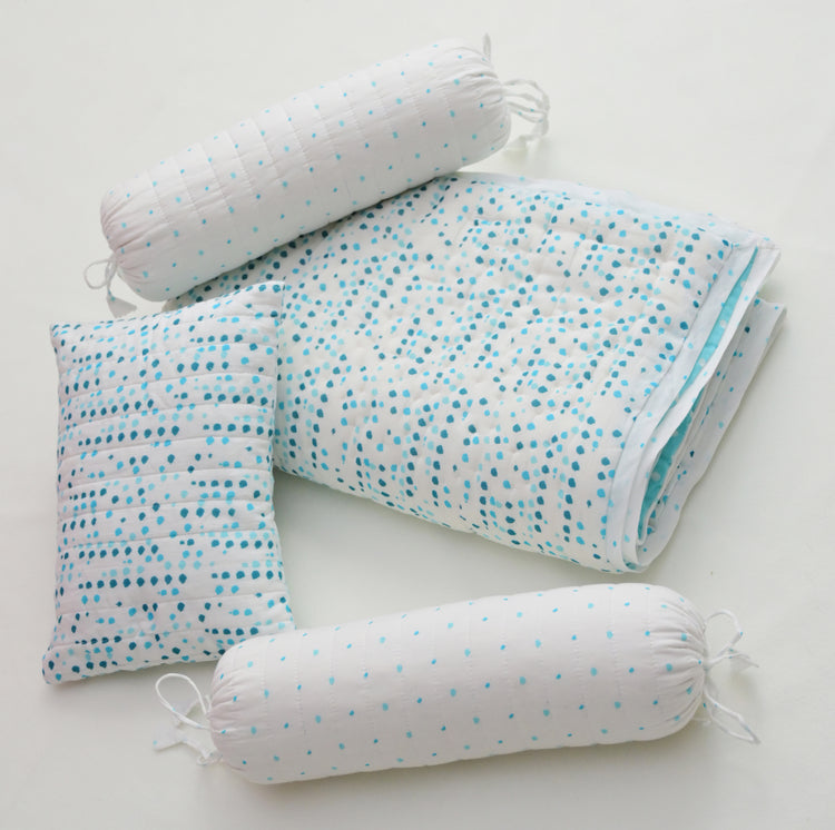 Snuggles and Cuddles Baby Blanket Gift Bundle (Blue polka dots)