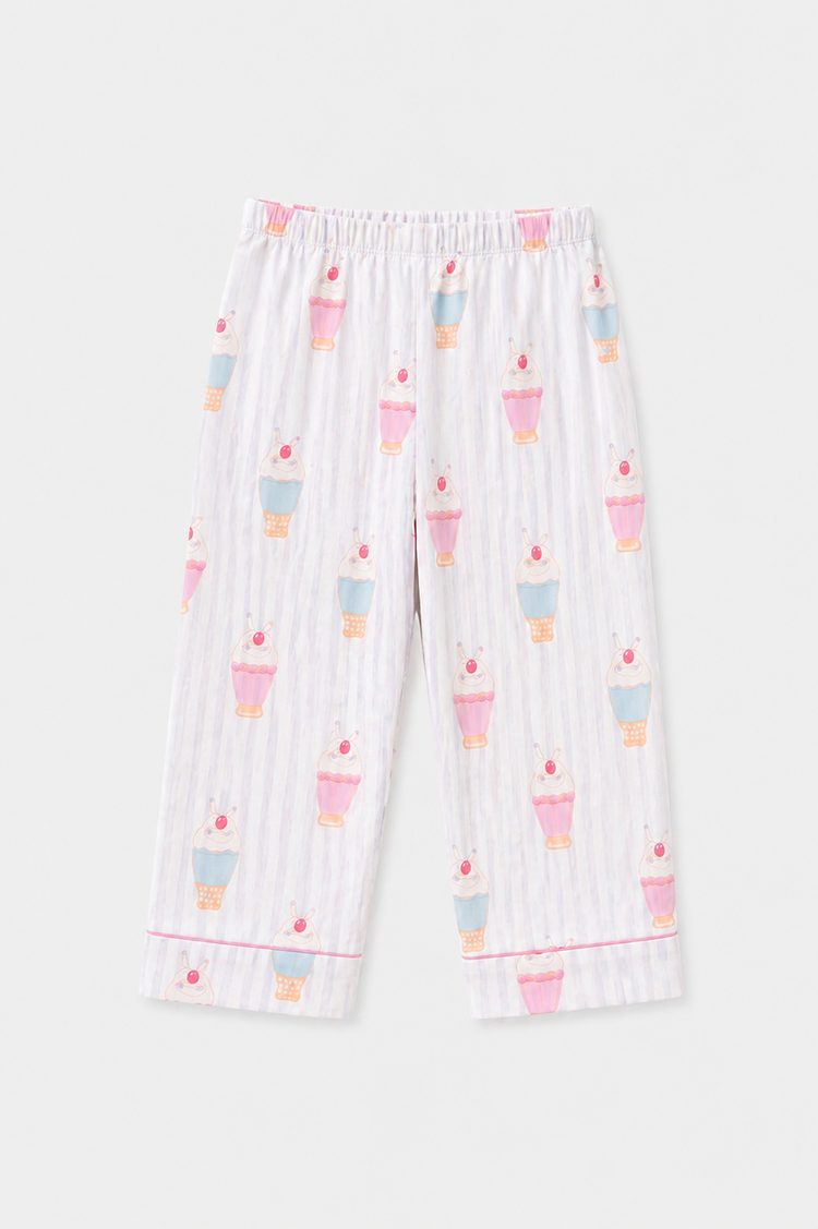 Girl wearing Anaario Cupcakes and Icecream Night Suit