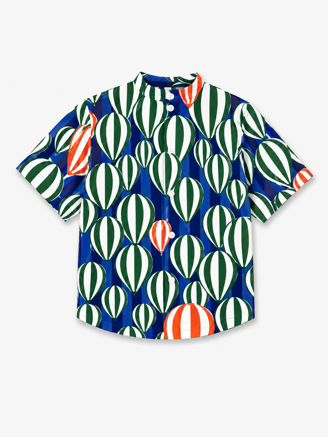 Boy wearing Anaario Hot Air Balloon Shirt