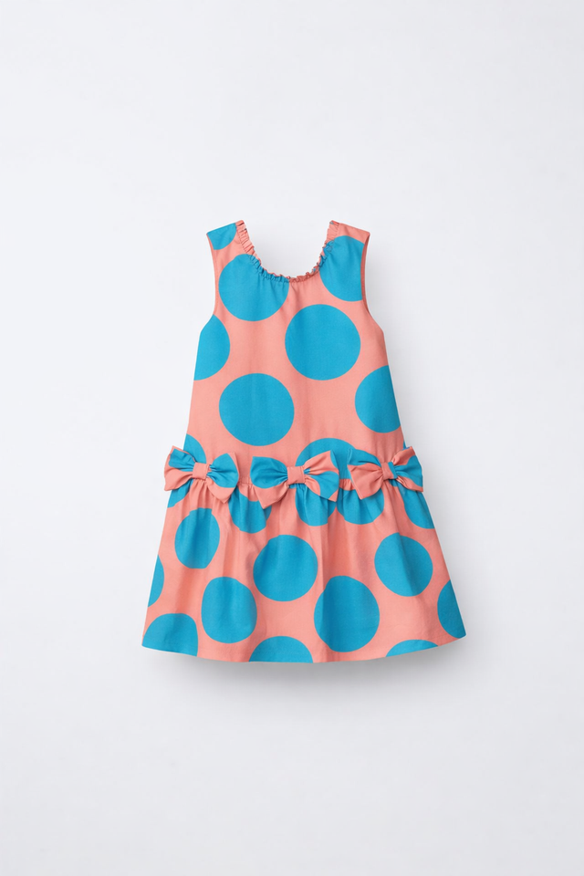 Girl wearing Anaario Bubblegum Pop Dress