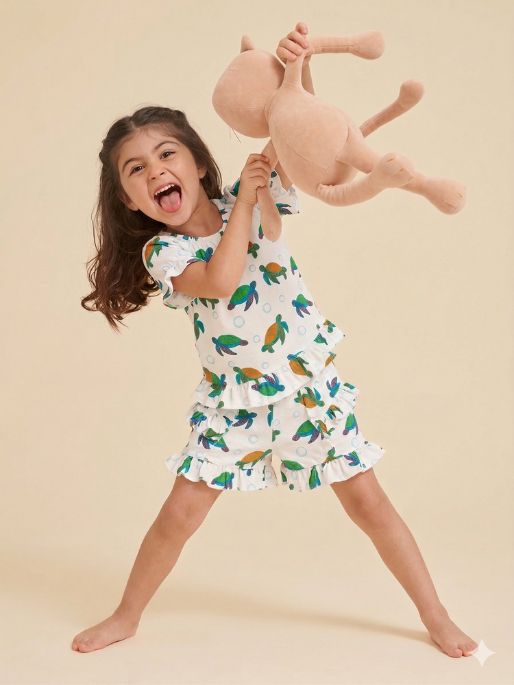 Girl wearing Anaario Tortoise Co-ord Set
