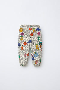 Doodle Jogger Set flat lay by Anaario