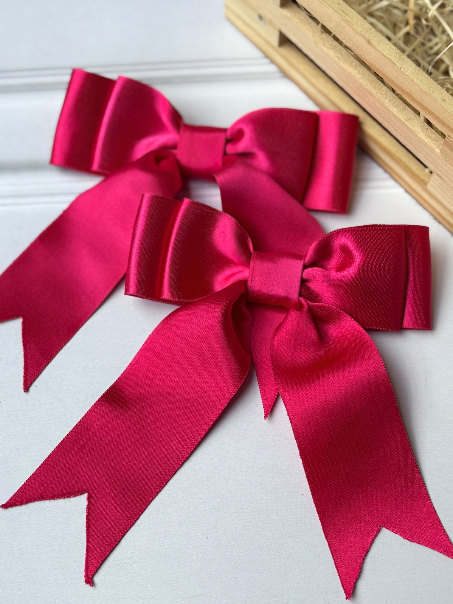 Fuschia Glow Bow Clip