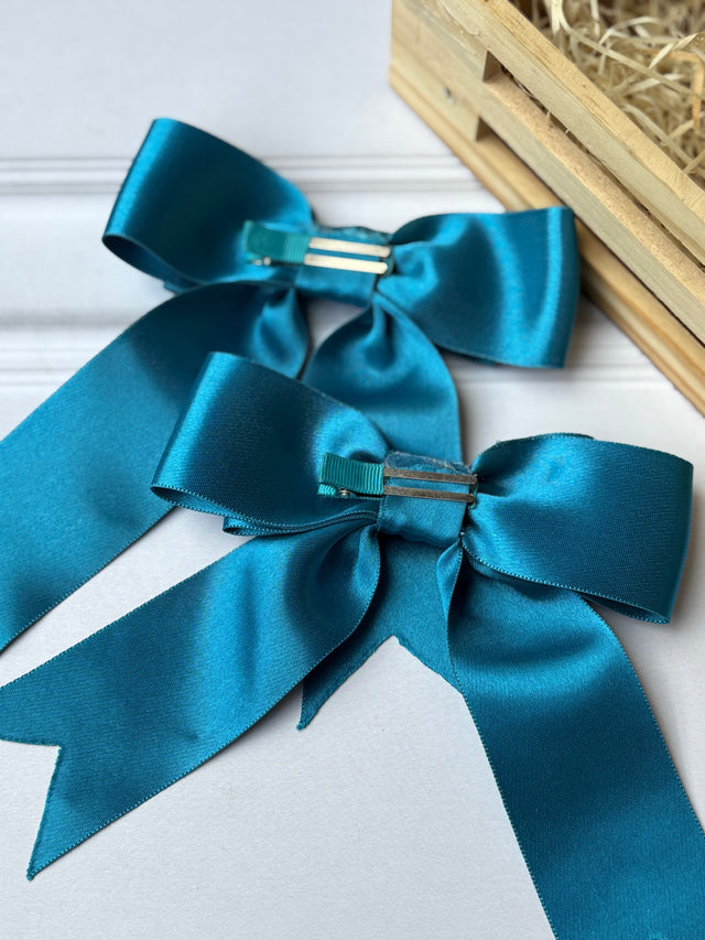 Blue Glow Bow Clip