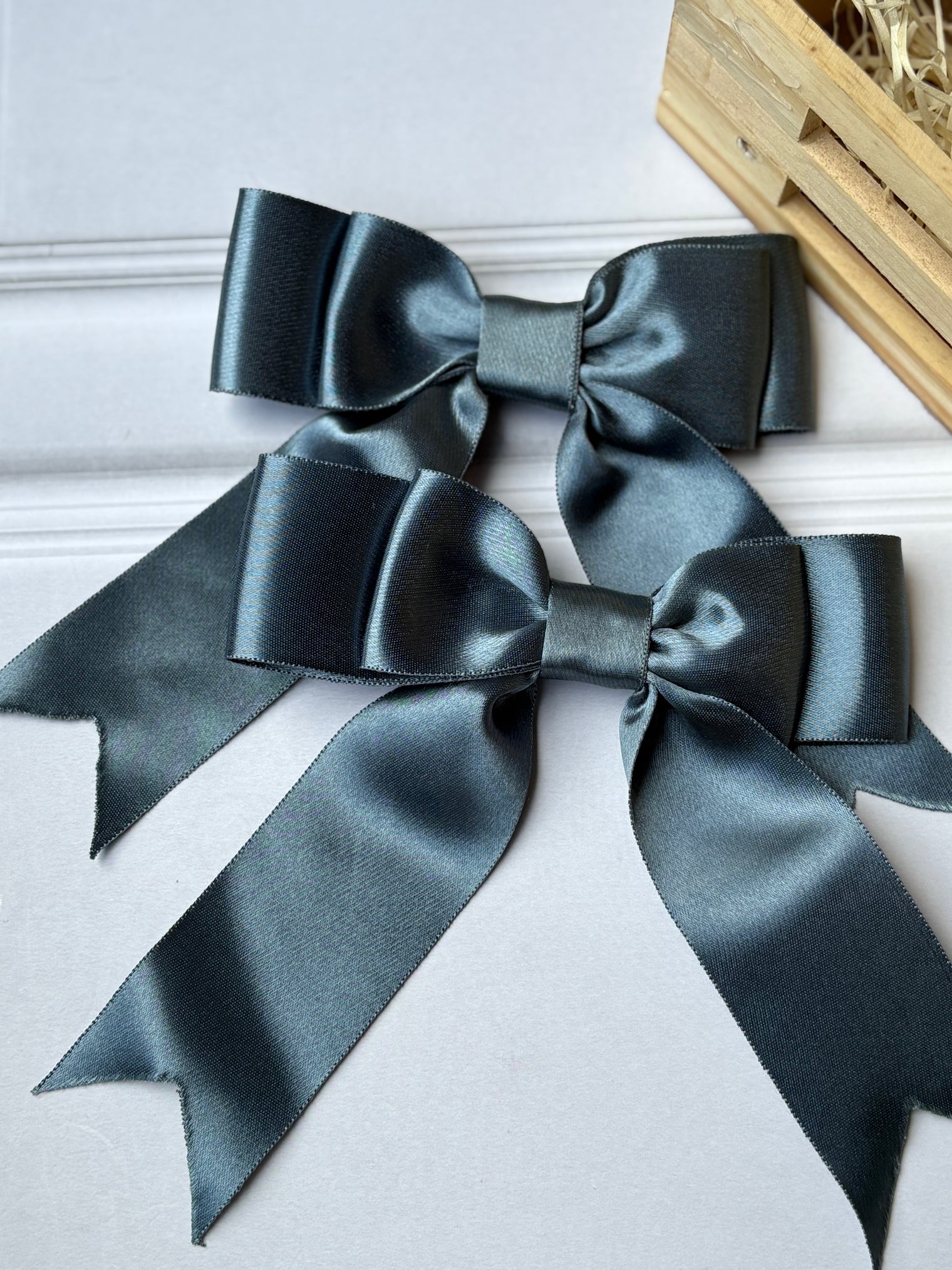 Charcoal Glow Bow Clip