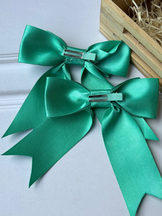Teal Glow Bow Clip