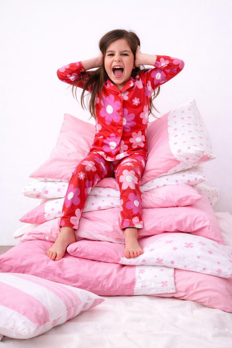 Girl wearing Anaario Bloom Pop Night Suit