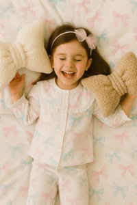 Anaario bow-shaped fleece cushion for kids