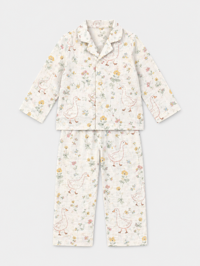 Girl wearing Anaario Ducks and Mouse Night Suit