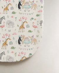 Giraffe Birthday Party bamboo baby burp cloth — print detail