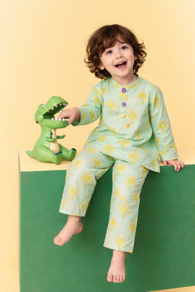 Girl wearing Anaario Green Yellow Cotton Co-ord Set