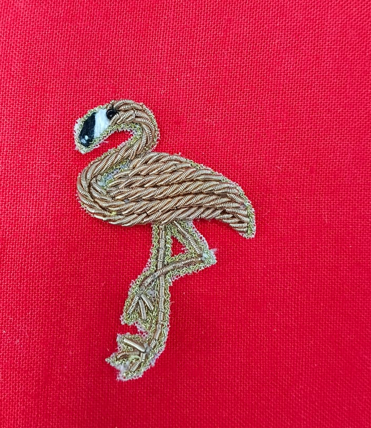 Red Flamingo-Motif Kurta Set - flamingo brooch detail