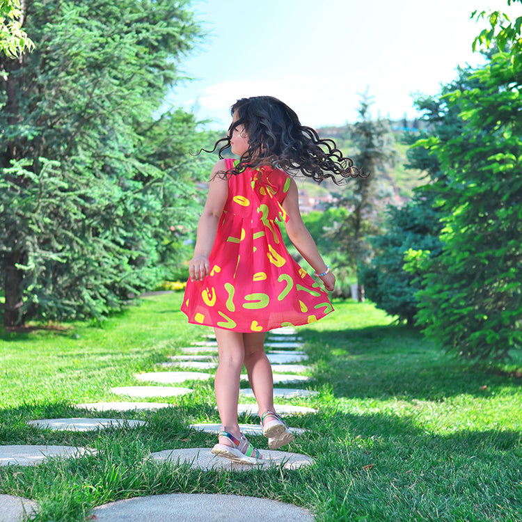 Girl wearing Anaario Terra Dress