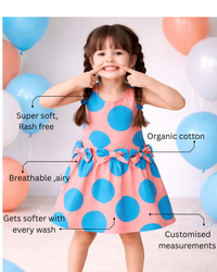 Girl wearing Anaario Bubblegum Pop Dress