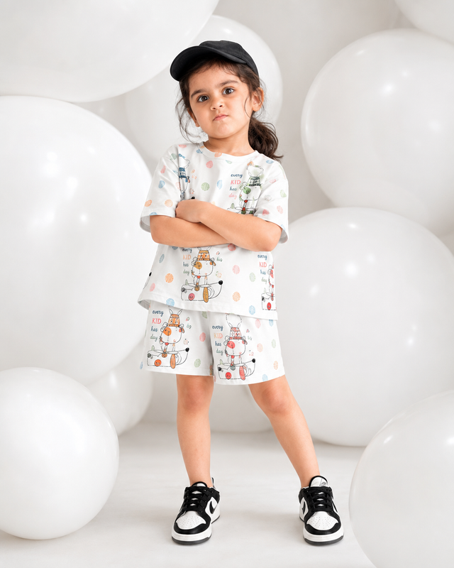 Girl wearing Anaario Popsicle Picnic Shorts Set