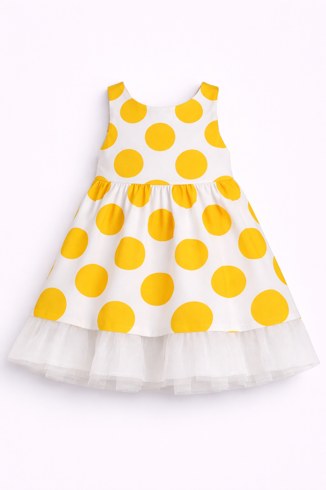 Girl wearing Anaario Sun-Kissed Polka Dress