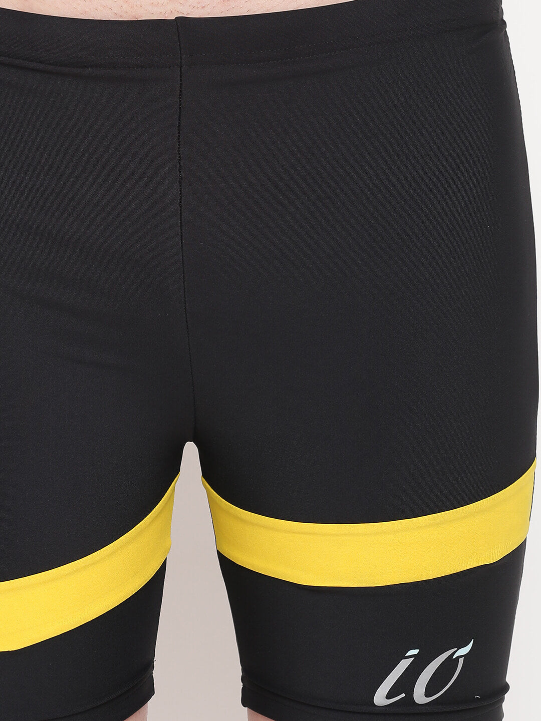 Black-Yellow Jammers