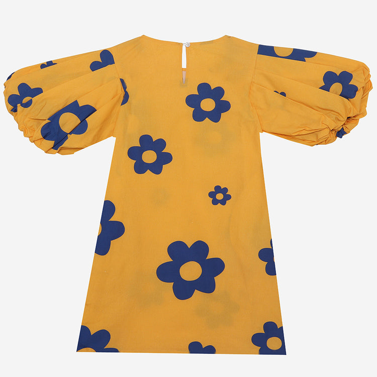 Girl wearing Anaario Meringue Dress