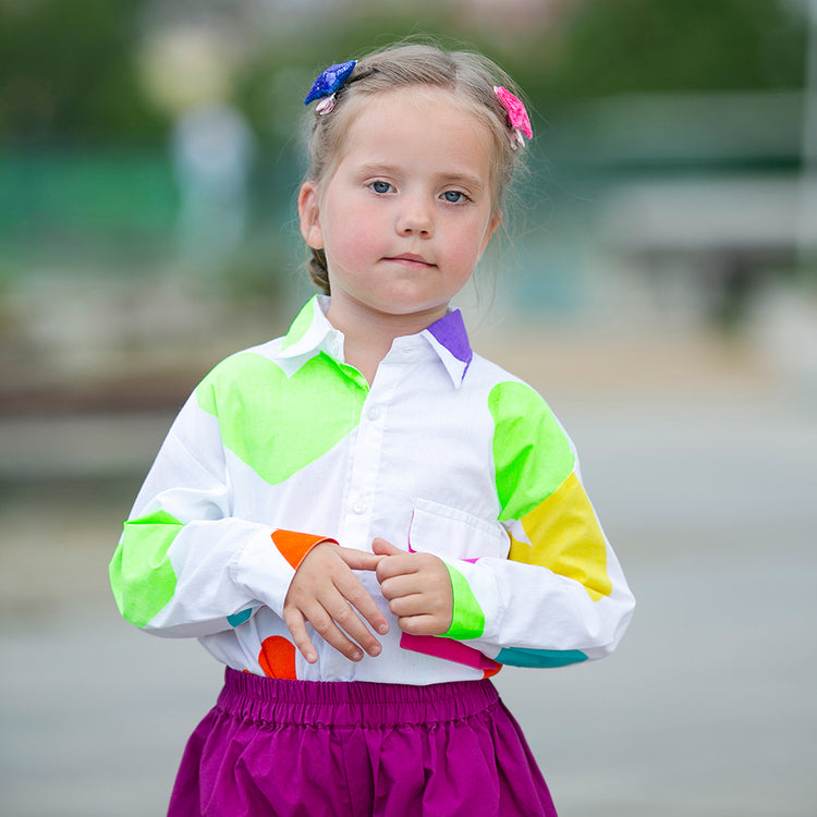 Girl wearing Anaario Ray of Sunshine Shirt